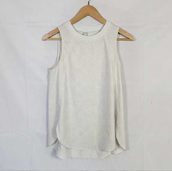 Athleta Tops - Women's Xxs Athleta White Sleeveless Top